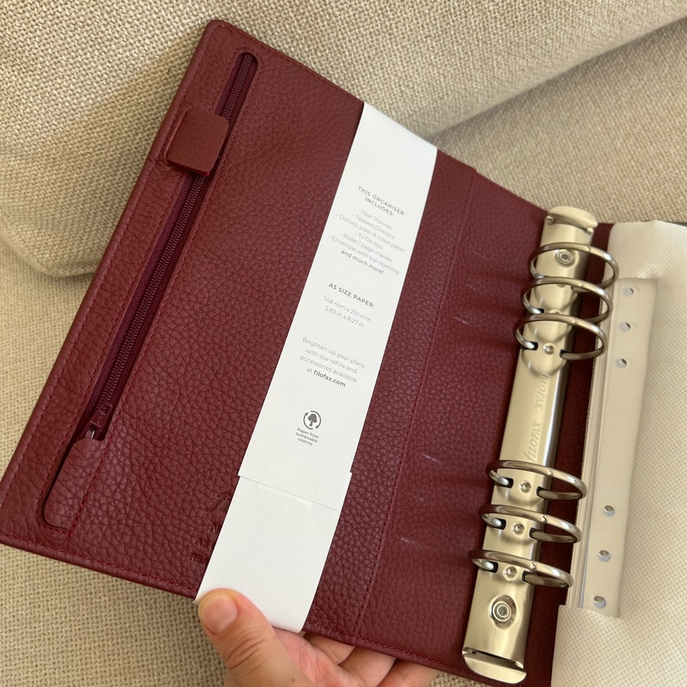 filoFAX currant Norfolk Leather A5 Organizer - Picture 3 of 5